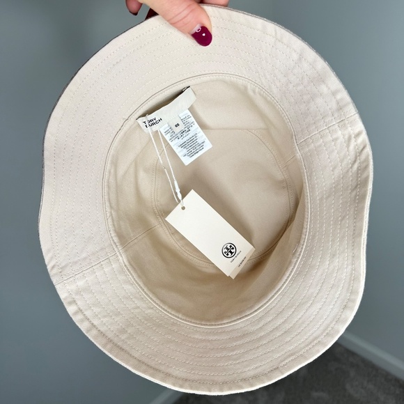 NWT Tory Burch Bucket Logo Tan White Hat main image 4